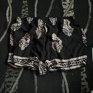 SHEIN Black and Cream Patterned Women Shorts